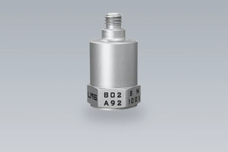 B02A92 — vibrations jusqu'à 20 kHz avec température intégrée en un seul capteur